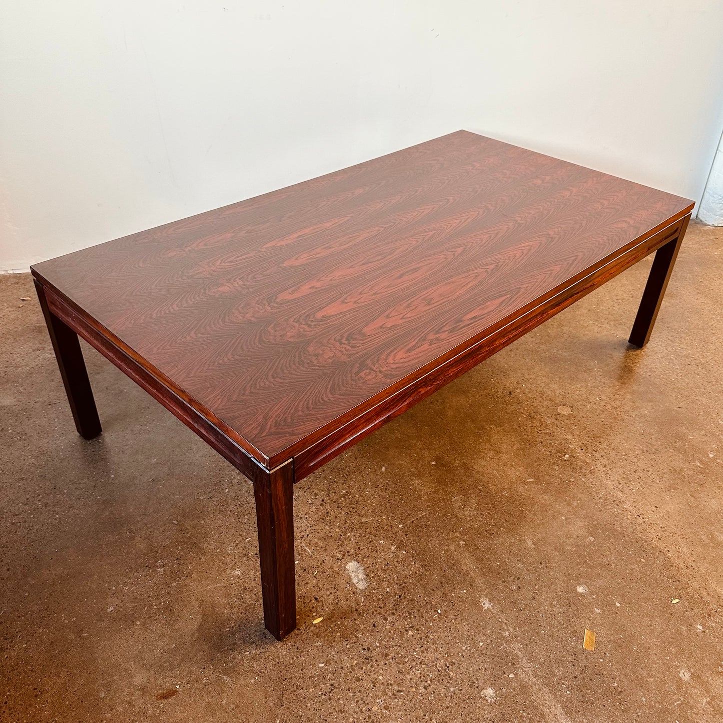 LARGE ROSEWOOD COFFEE TABLE - MADE IN DENMARK