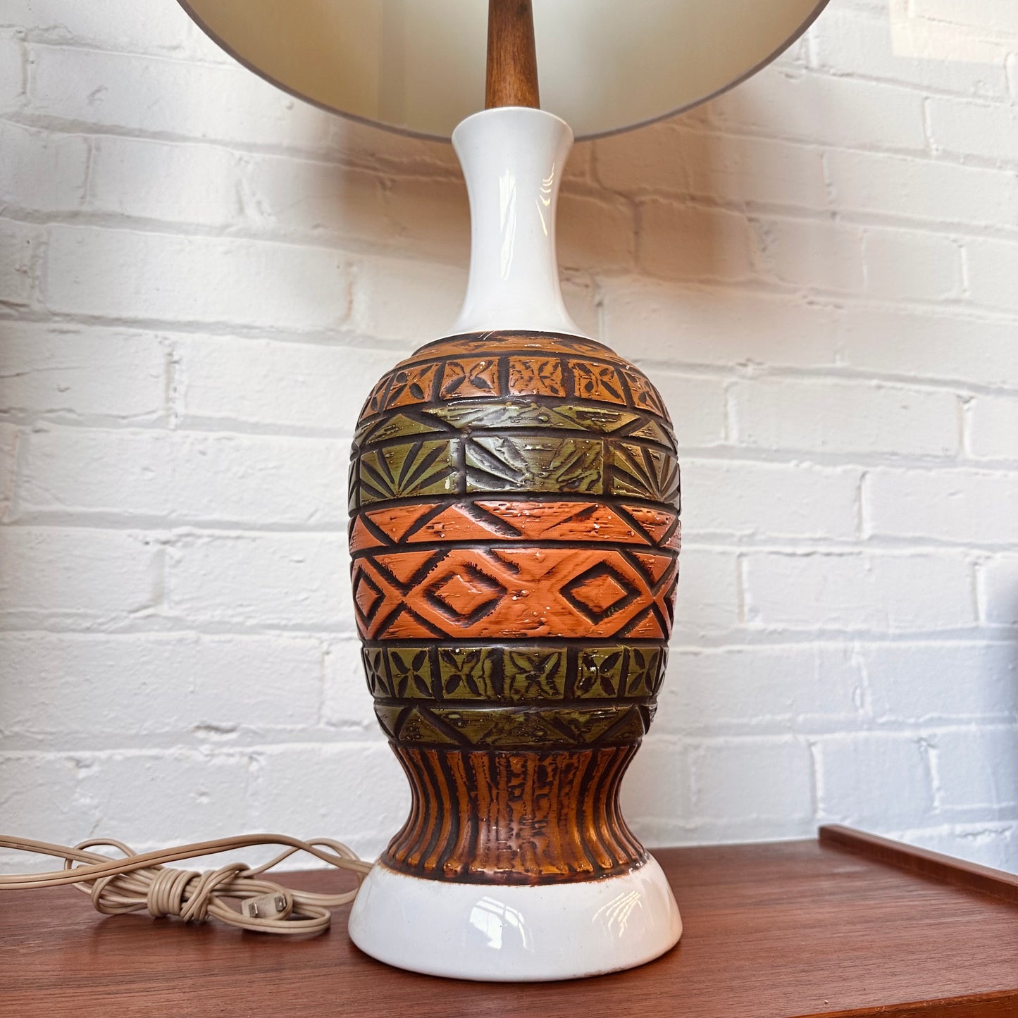 MCM TEAK & CERAMIC TABLE LAMP