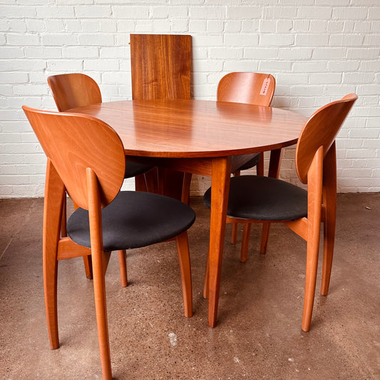 DANISH TEAK ROUND TO OVAL DINING TABLE WITH LEAF - RESTORED
