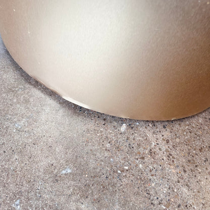 FORMICA ROUND POST MODERN STYLE COFFEE TABLE