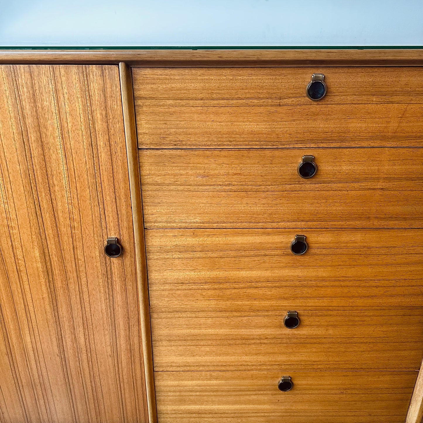 MID-CENTURY MAHOGANY AND BRASS CHEST OF DRAWERS DRESSER