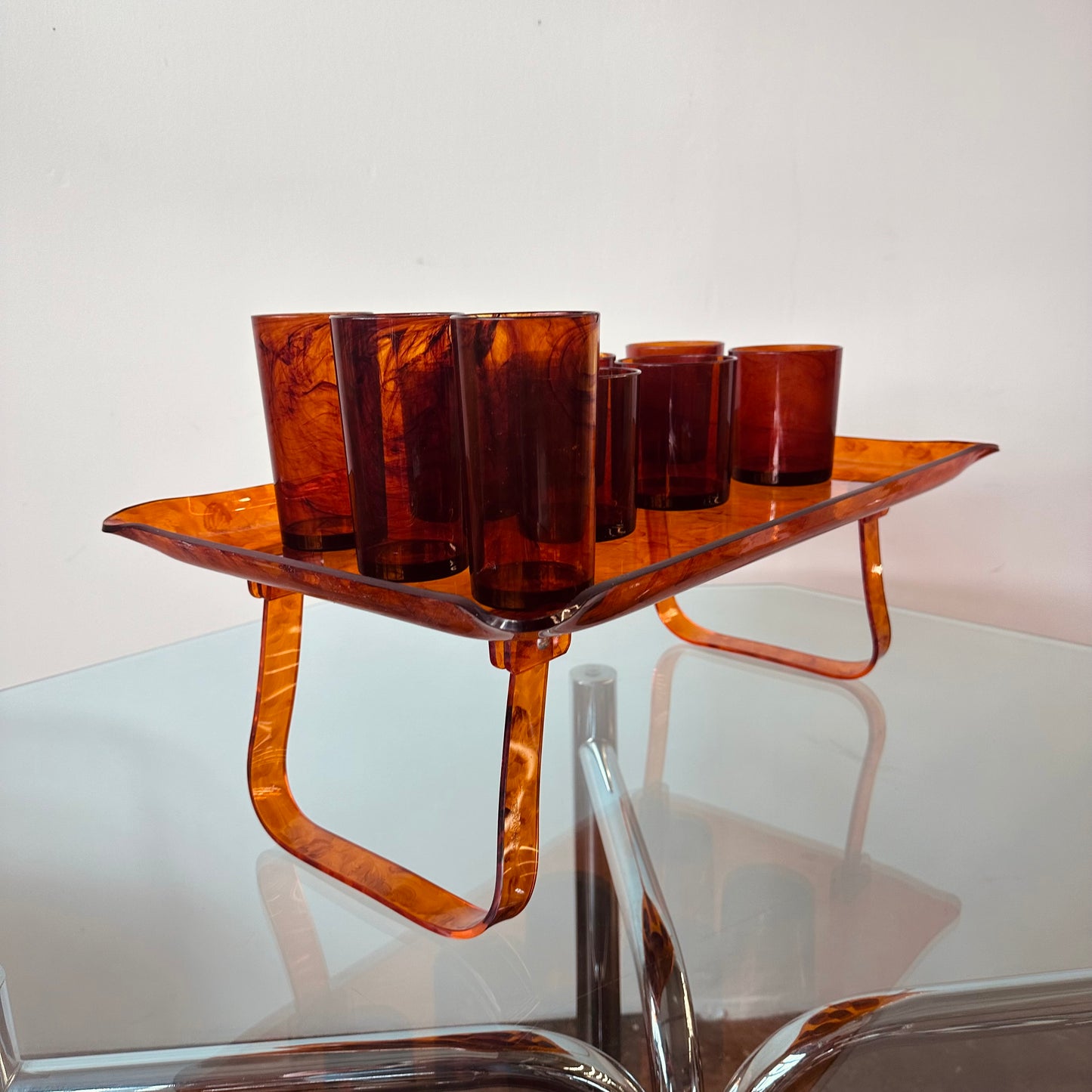 STOTTER MID CENTURY TORTOISE SHELL ACRYLIC TUMBLERS AND TRAY