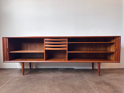 SVEND AAGE LARSEN FOR FAARUP MOBELFABRIK MID CENTURY TEAK TAMBOUR DOOR CREDENZA