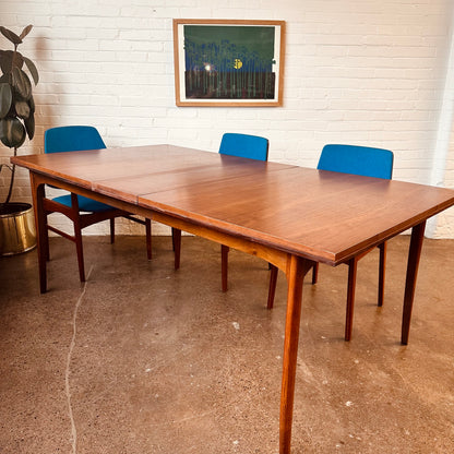 MCM WALNUT DINING TABLE WITH THREE LEAVES