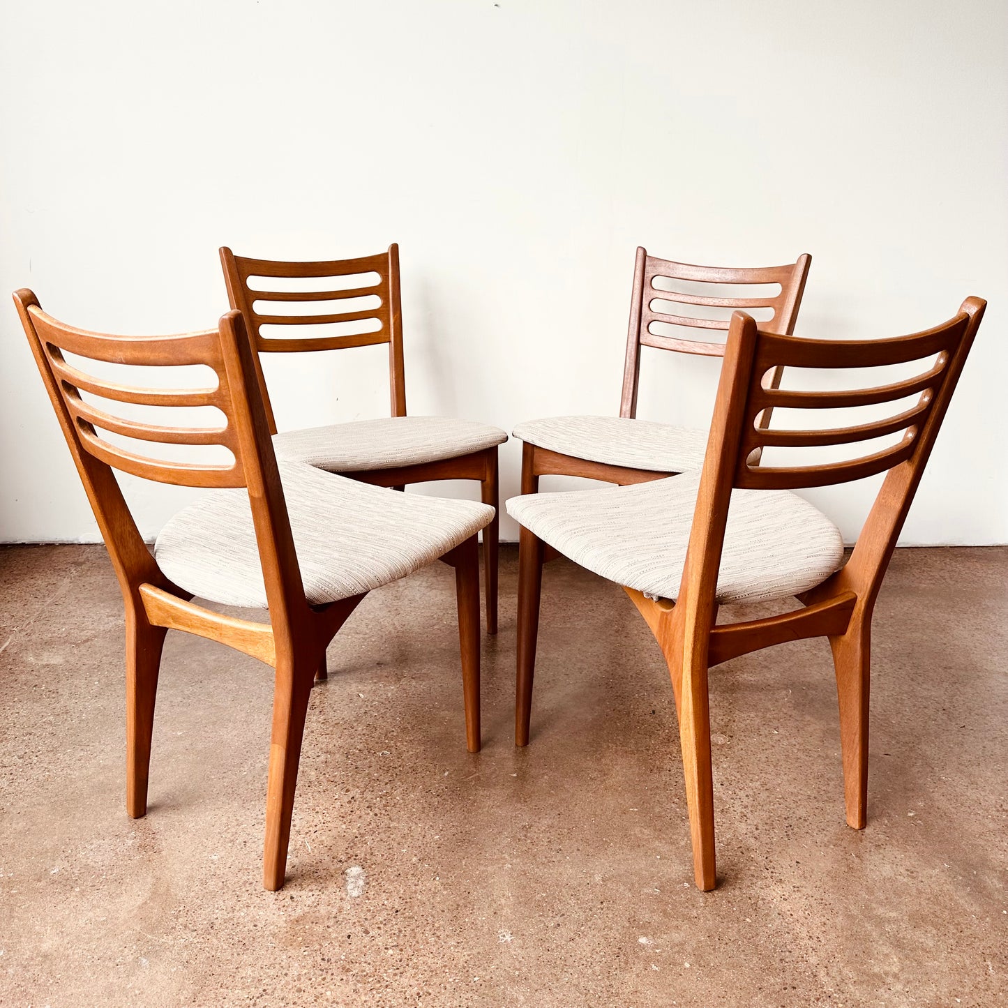 AMERICAN MID-CENTURY CUT OUT DINING CHAIRS - S/4