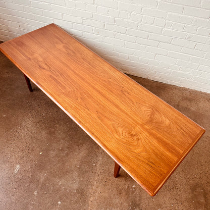 TRIOH DANISH TEAK COFFEE TABLE