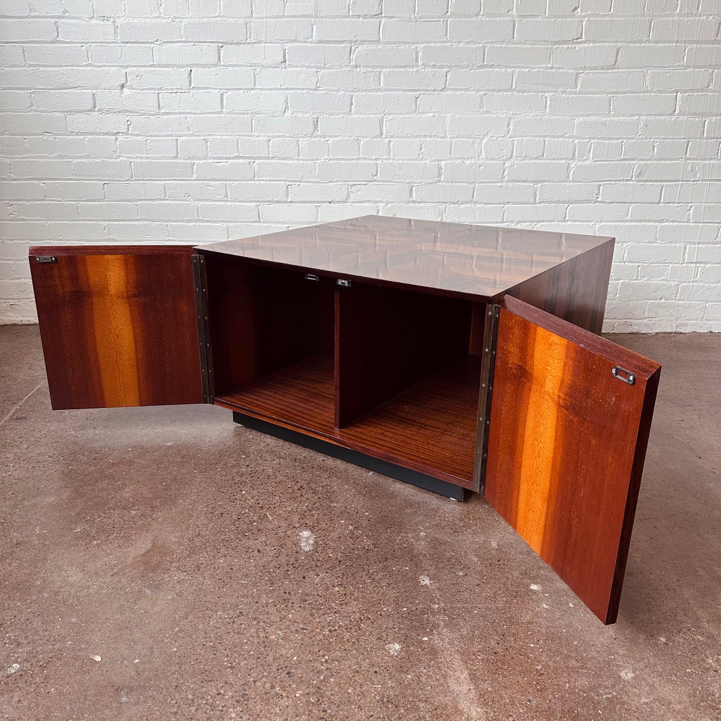 ROSEWOOD CUBE COFFEE TABLE WITH STORAGE