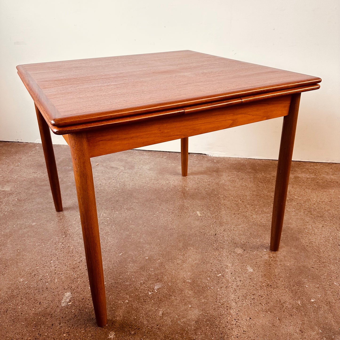 A.M MOBLER DANISH TEAK DINETTE WITH DRAW LEAVES