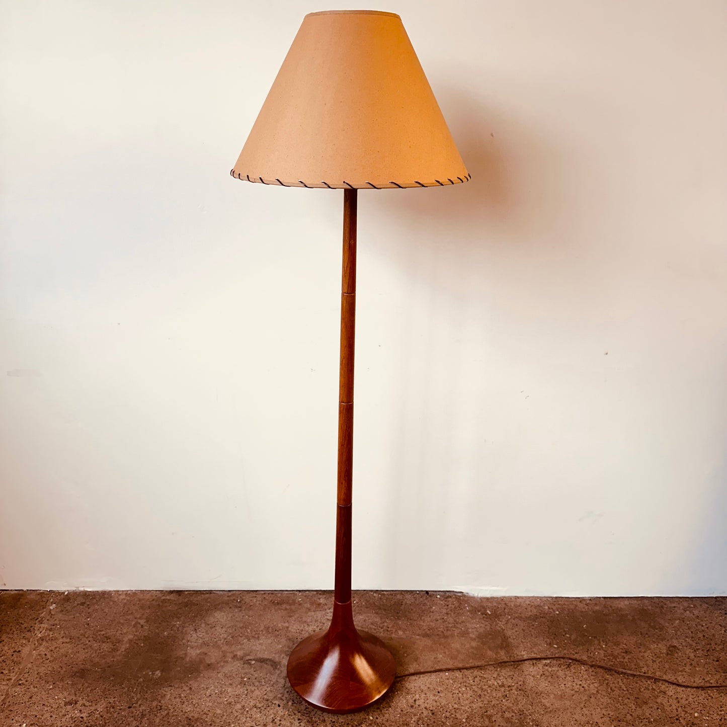 SOLID TEAK FLOOR LAMP BY DYRLUND 1960S