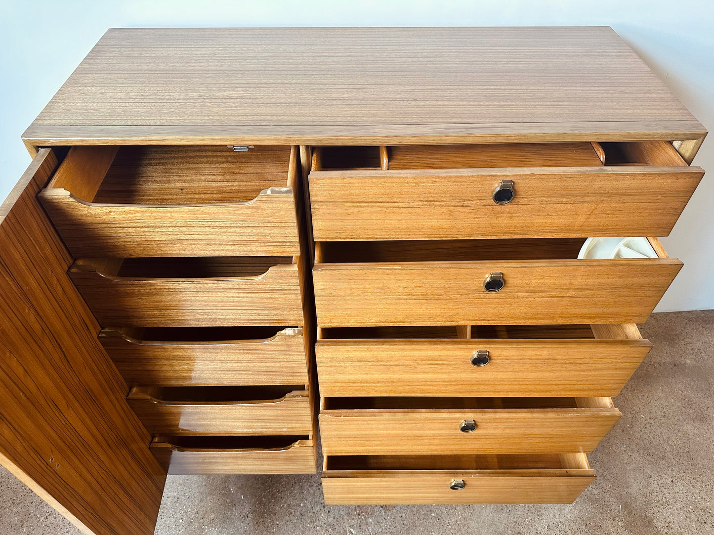 MID-CENTURY MAHOGANY AND BRASS CHEST OF DRAWERS DRESSER