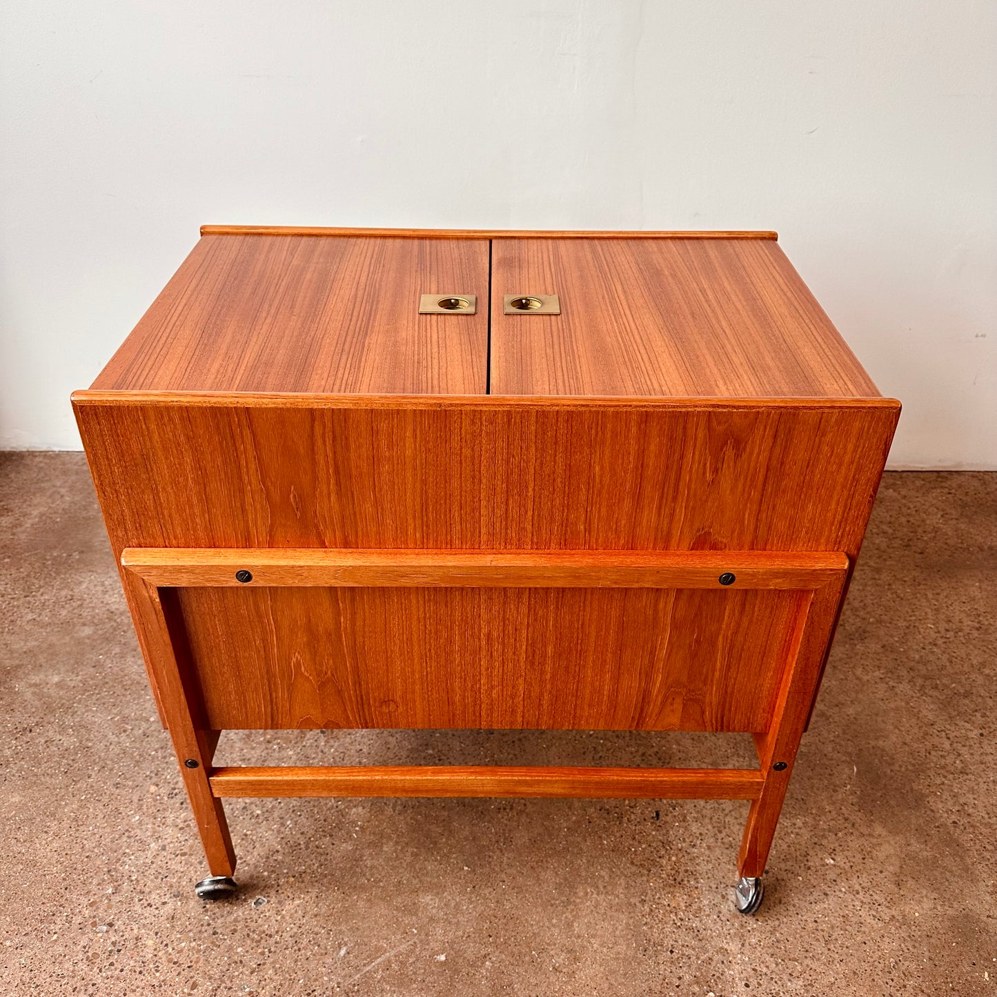 ANDREAS HANSEN FOR ARREBO MØBLER TEAK BARCART, 1960S