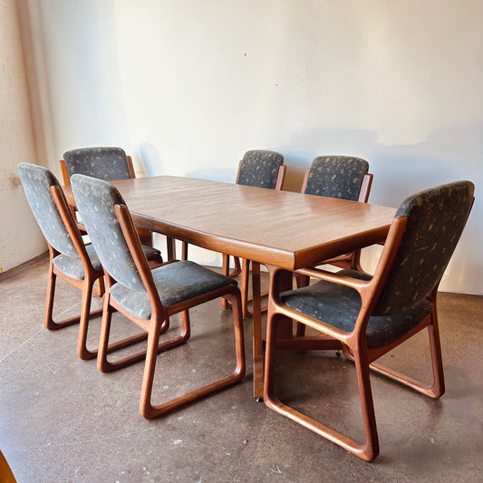 DANISH TEAK OCTAGONAL PEDESTAL TABLE