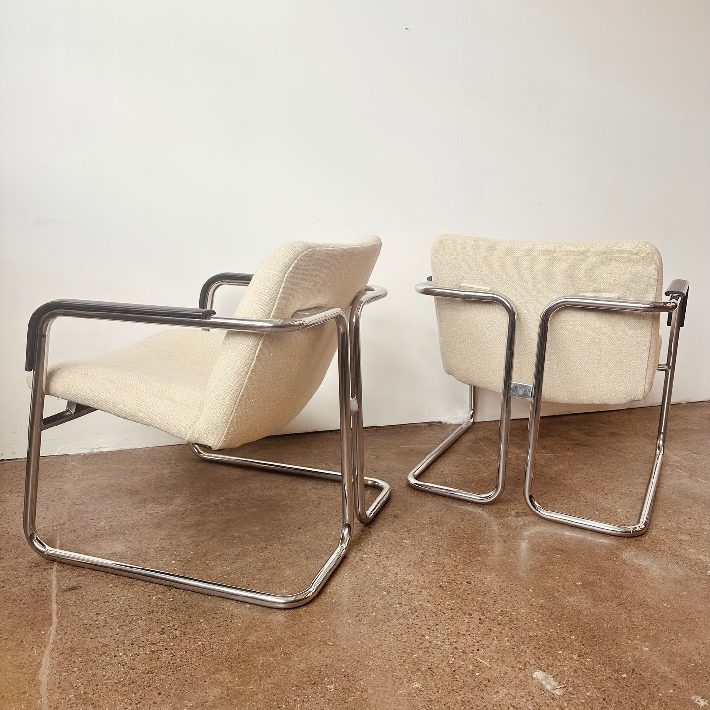 PAIR OF MID CENTURY TUBULAR CHROME CLIENT CHAIRS