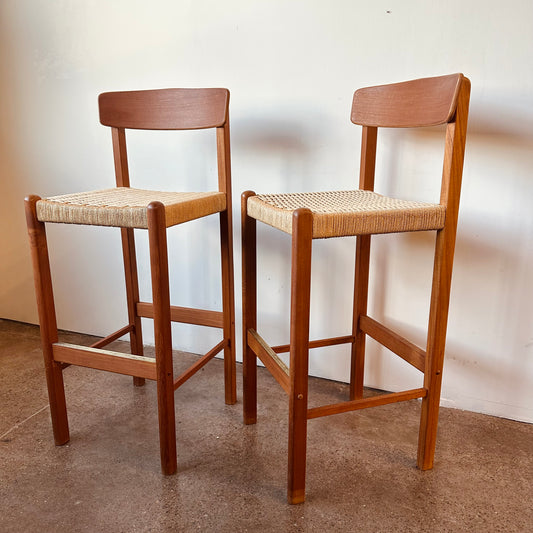 PAIR OF MODERN TEAK AND PAPER CORD BAR STOOLS