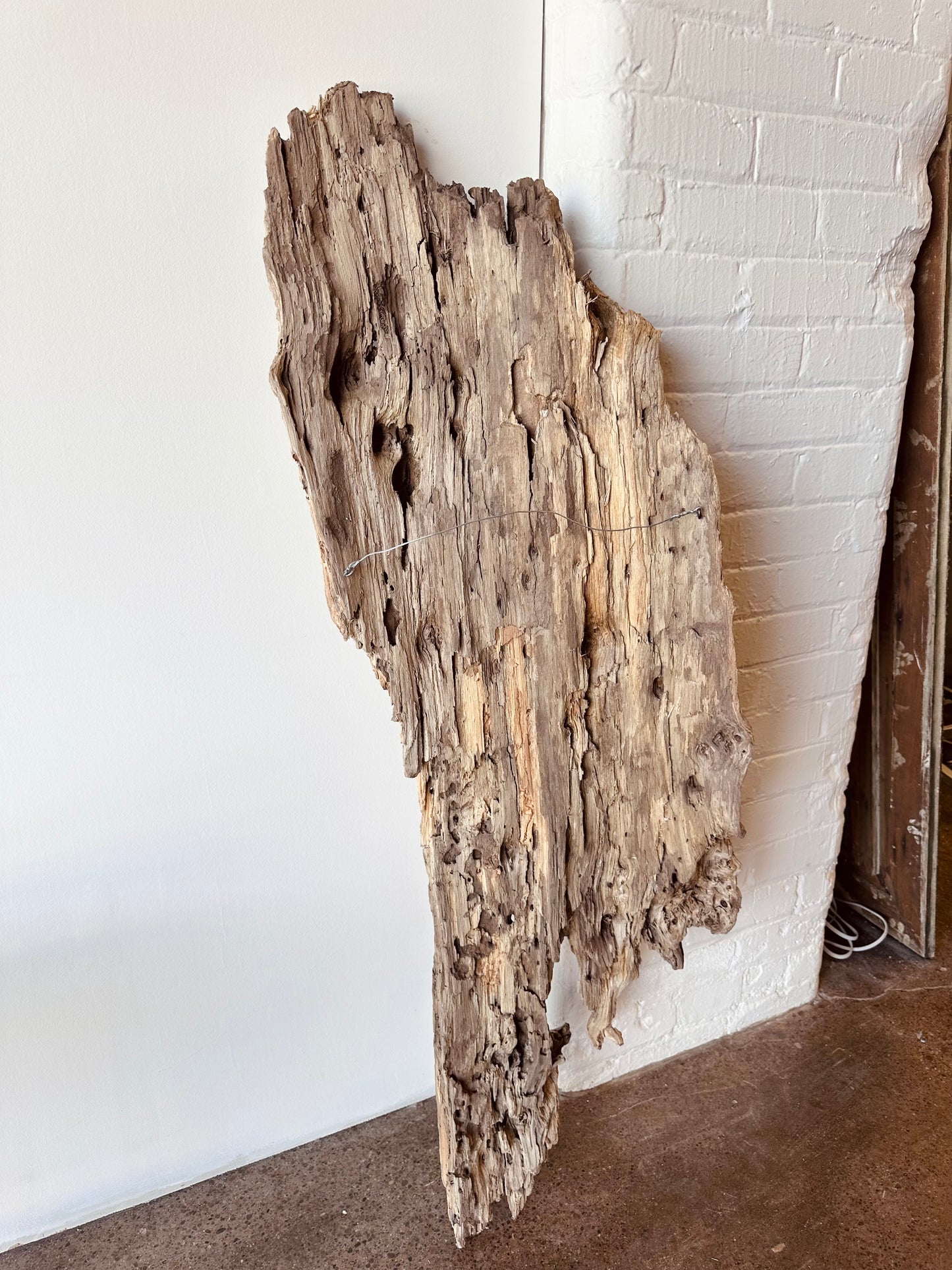 WEATHERED DRIFTWOOD WALL SCULPTURE