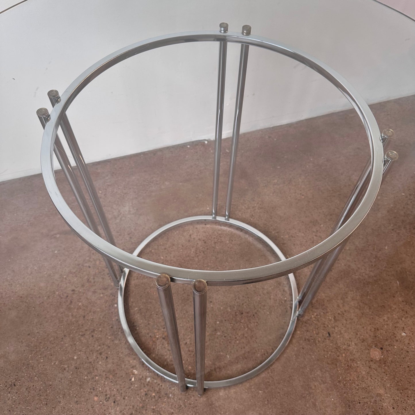 MILO BAUGHMAN STYLE CHROME AND GLASS ROUND TABLE