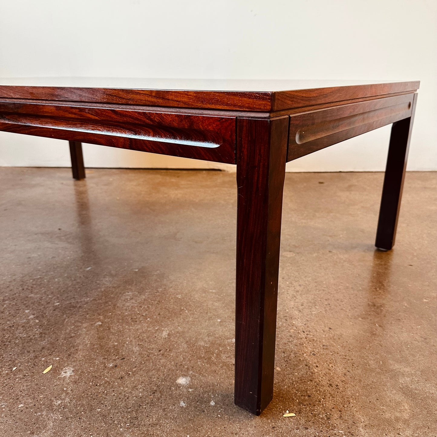 LARGE ROSEWOOD COFFEE TABLE - MADE IN DENMARK