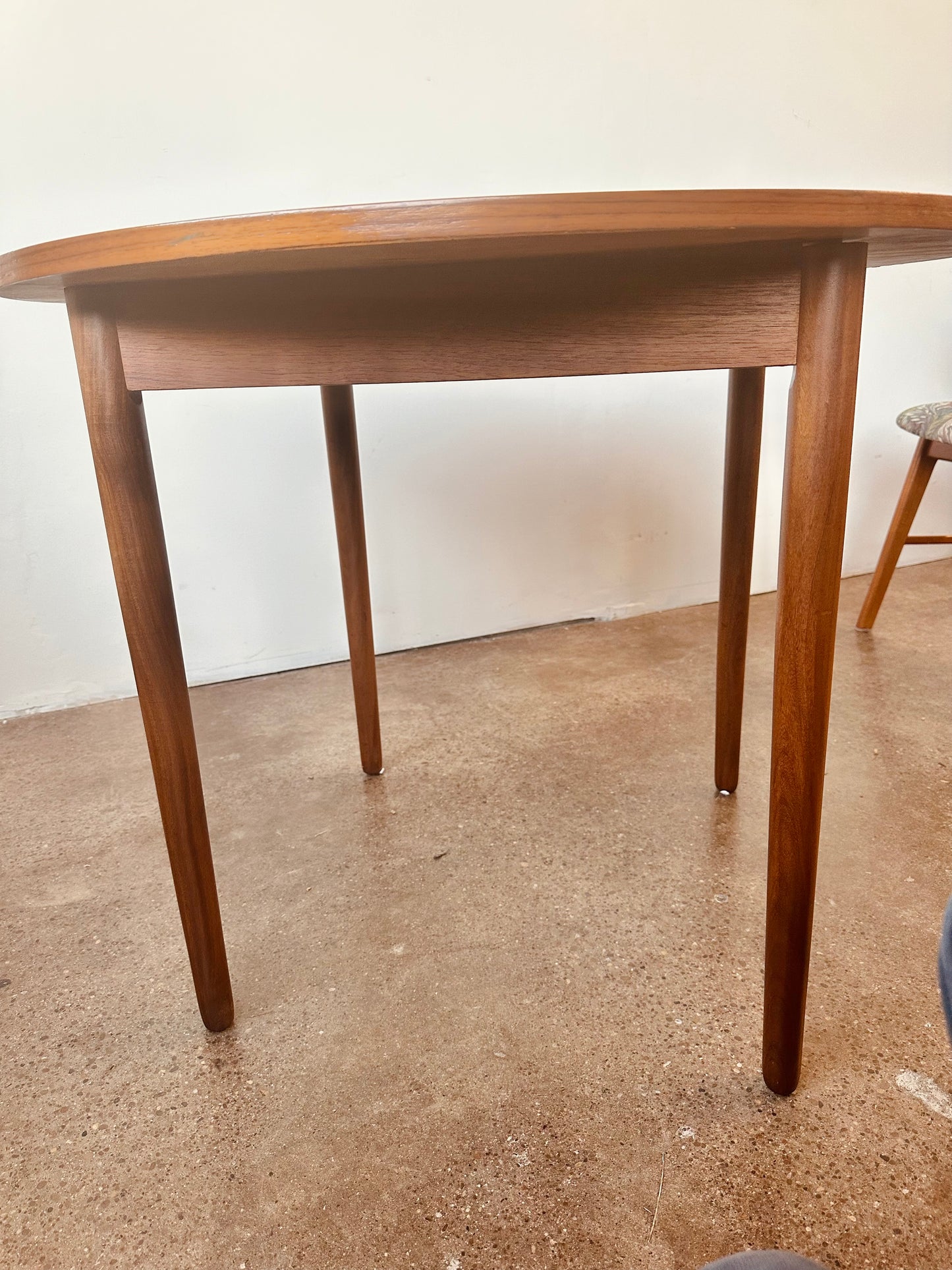 DANISH MODERN TEAK ROUND DINETTE TABLE