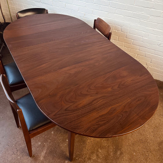 MID-CENTURY WALNUT OVAL DINING TABLE