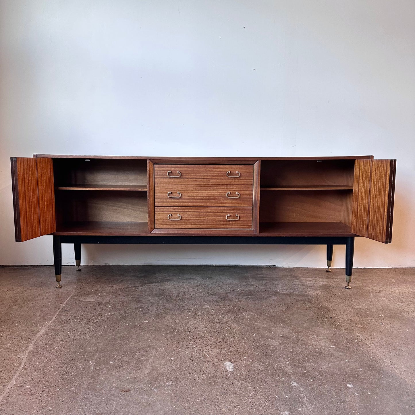 G PLAN LIBRENZA CREDENZA WITH BIFOLD DOORS