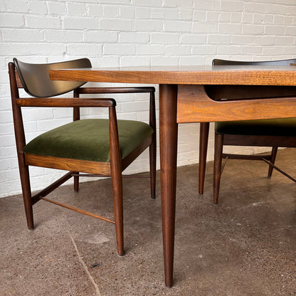 WALNUT DINING SET BY MERTON GERSHUN FOR AMERICAN OF MARTINSVILLE