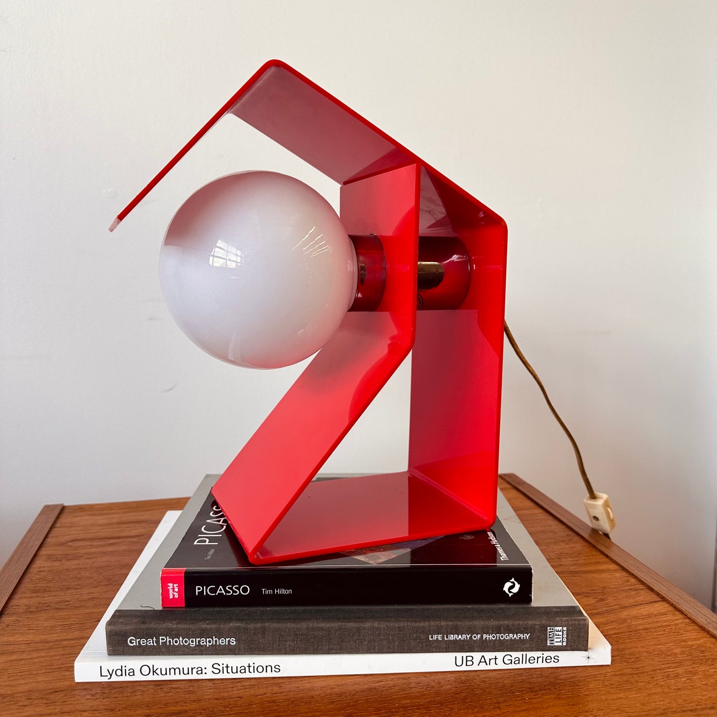 RED PLASTIC SPACE AGE ORB LIGHT