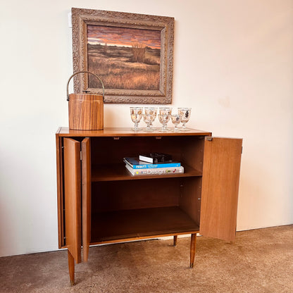 ACCORDION DOOR HONEY TONE BAR CABINET