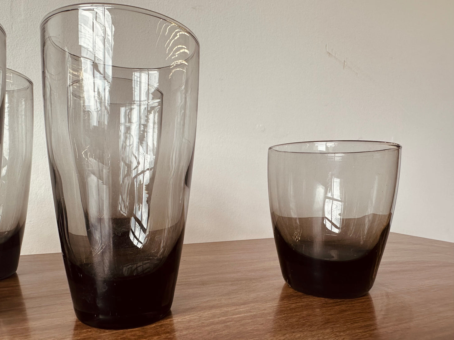 MID-CENTURY SMOKED GREY GLASSES BY LIBBY