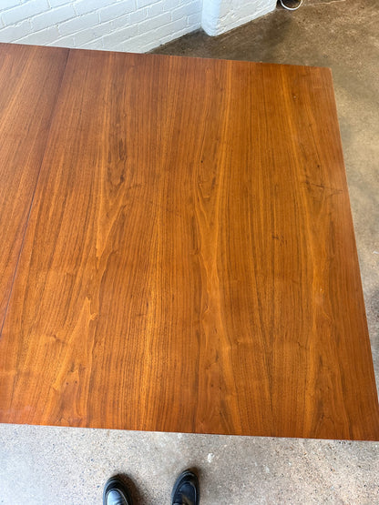 MCM WALNUT DINING TABLE WITH THREE LEAVES