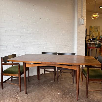 WALNUT DINING SET BY MERTON GERSHUN FOR AMERICAN OF MARTINSVILLE
