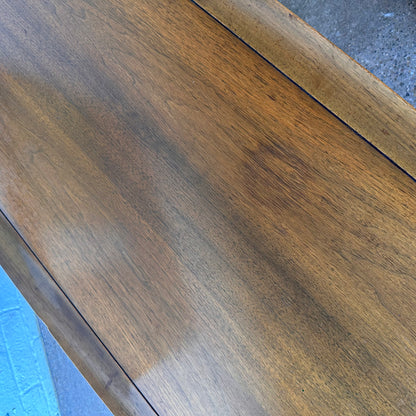 DEILCRAFT WALNUT RAISED EDGE COFFEE TABLE
