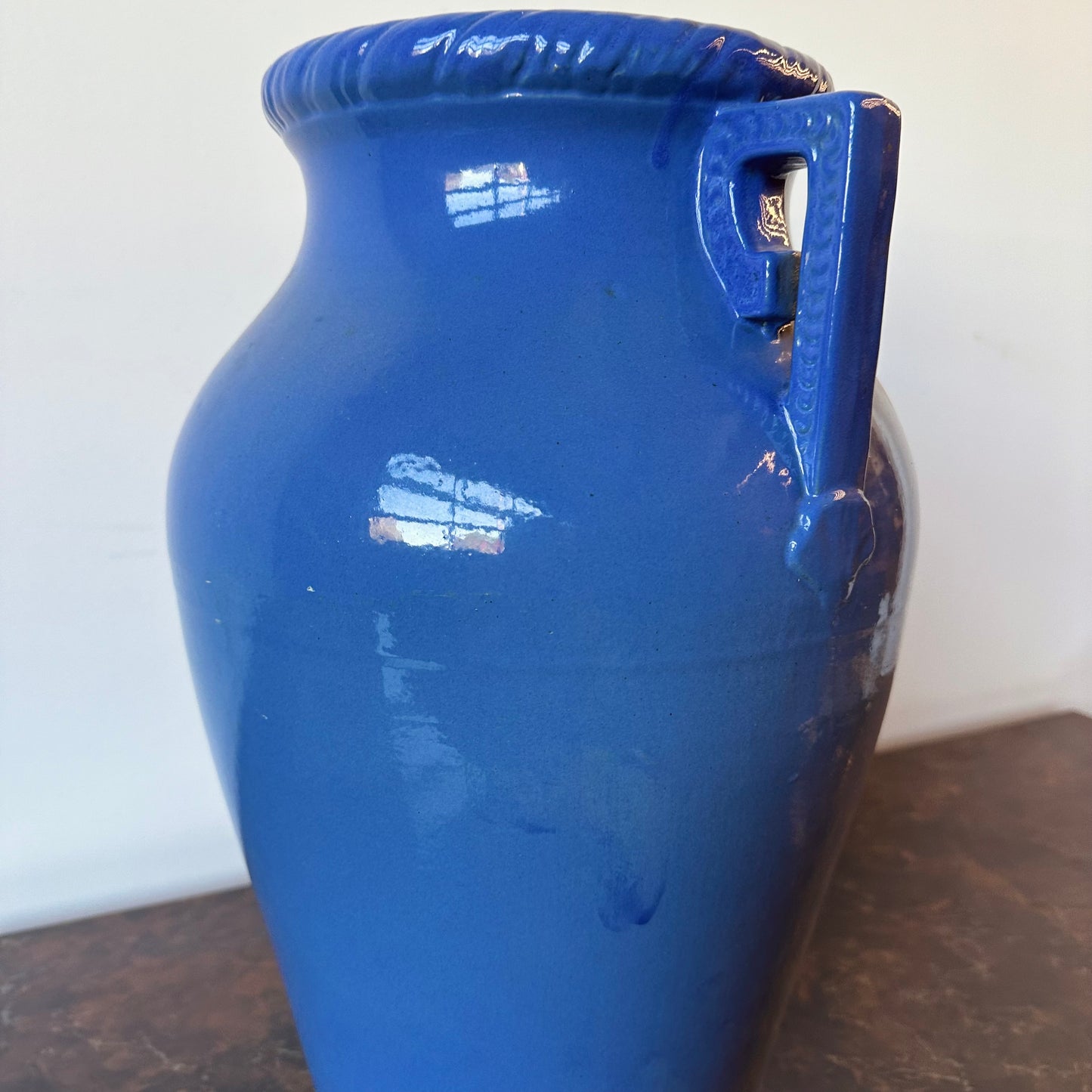 ROBINSON RANSBOTTOM PERIWINKLE ART DECO DRIP VASE URN