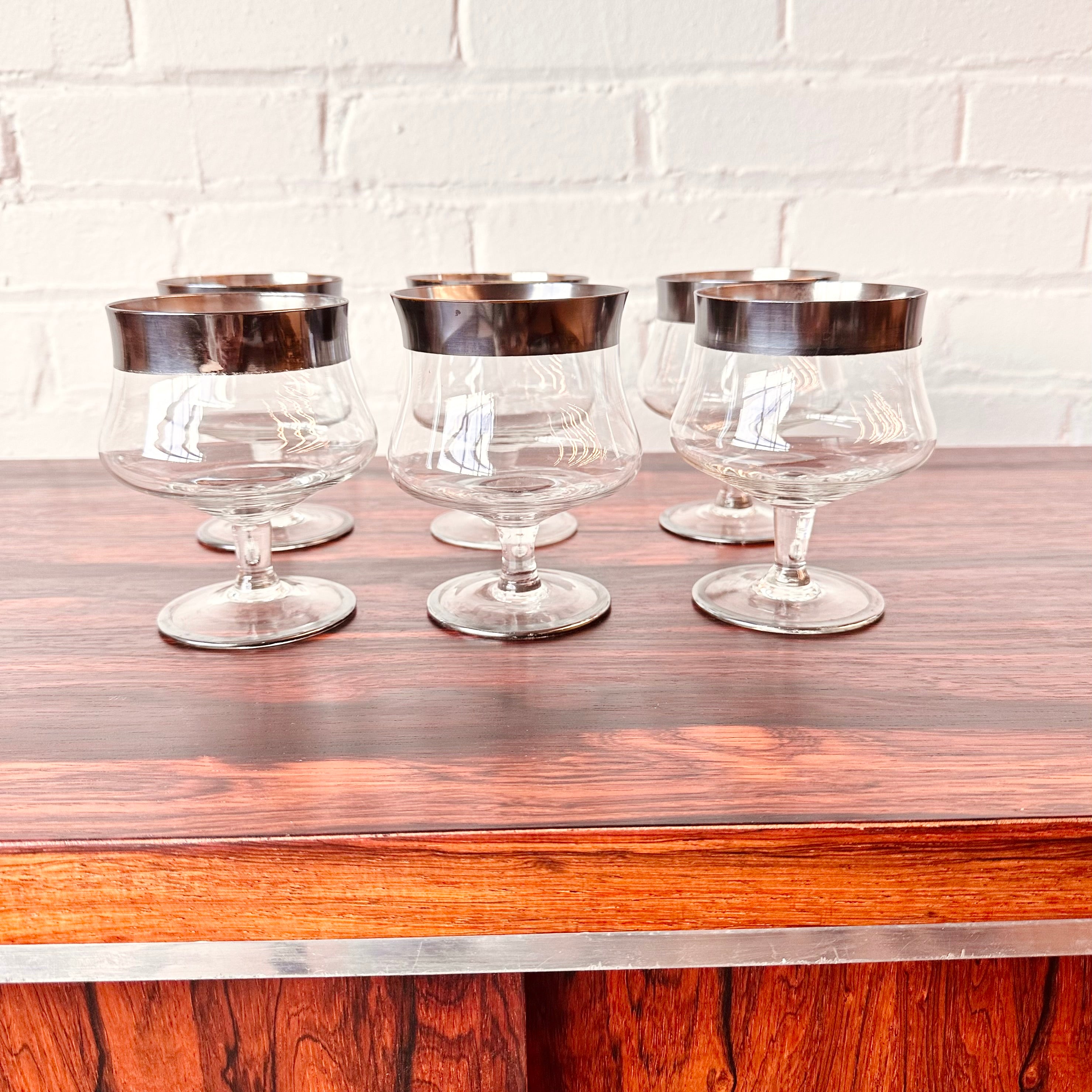 Vintage MCM Dorothy Thorpe Sterling Silver Rimmed newest Cocktail Set *EVC*