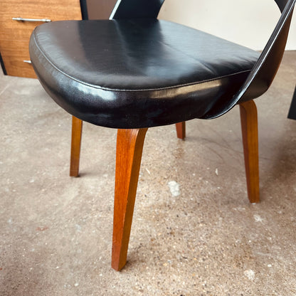 EERO SAARINEN FOR KNOLL MODEL 72 EXECUTIVE CHAIR