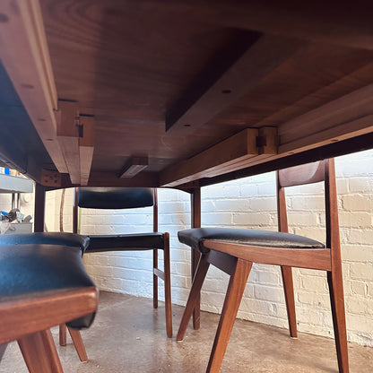 MID-CENTURY WALNUT OVAL DINING TABLE