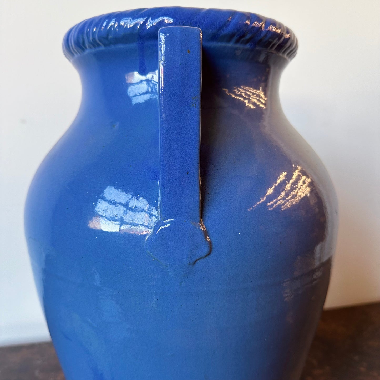 ROBINSON RANSBOTTOM PERIWINKLE ART DECO DRIP VASE URN