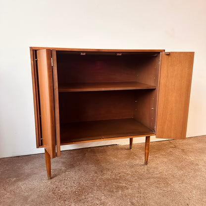 ACCORDION DOOR HONEY TONE BAR CABINET
