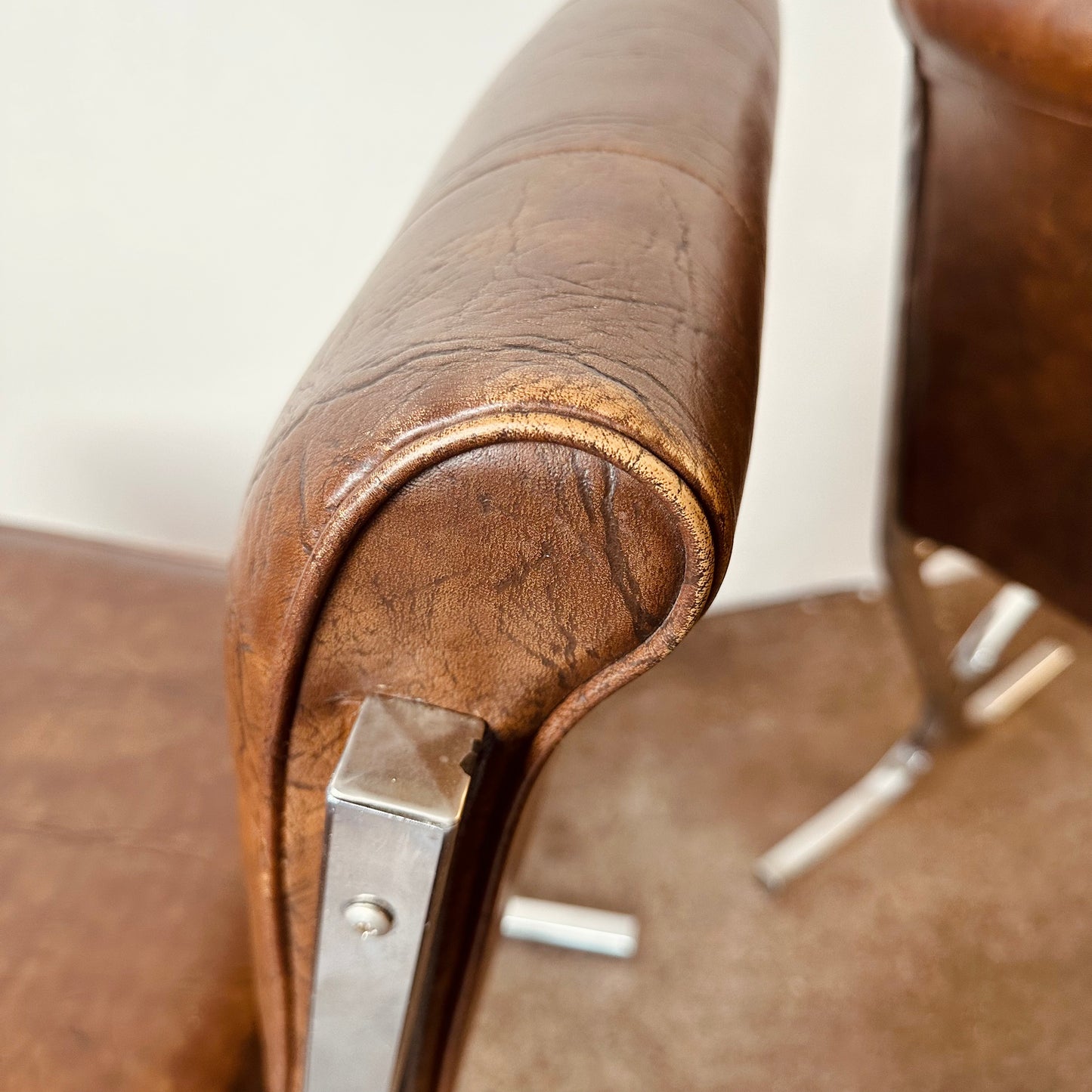 VINTAGE CHROME DINETTE CHAIRS - SET OF 4