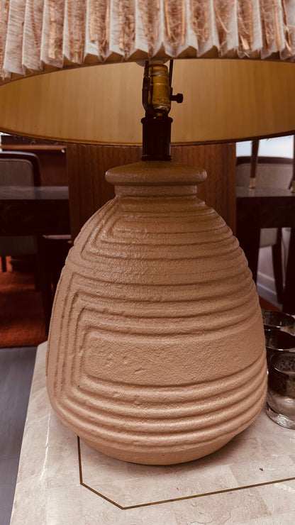 EARTHTONE POTTERY CERAMIC LAMP WITH ORIGINAL LINEN PLEATED SHADE