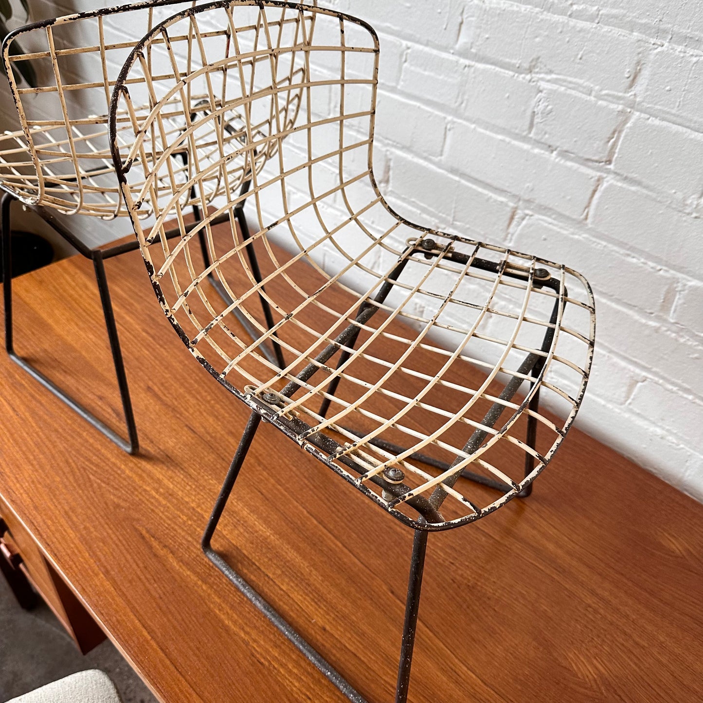 1950S CHILDREN'S WIRE CHAIRS BY HARRY BERTOIA FOR KNOLL