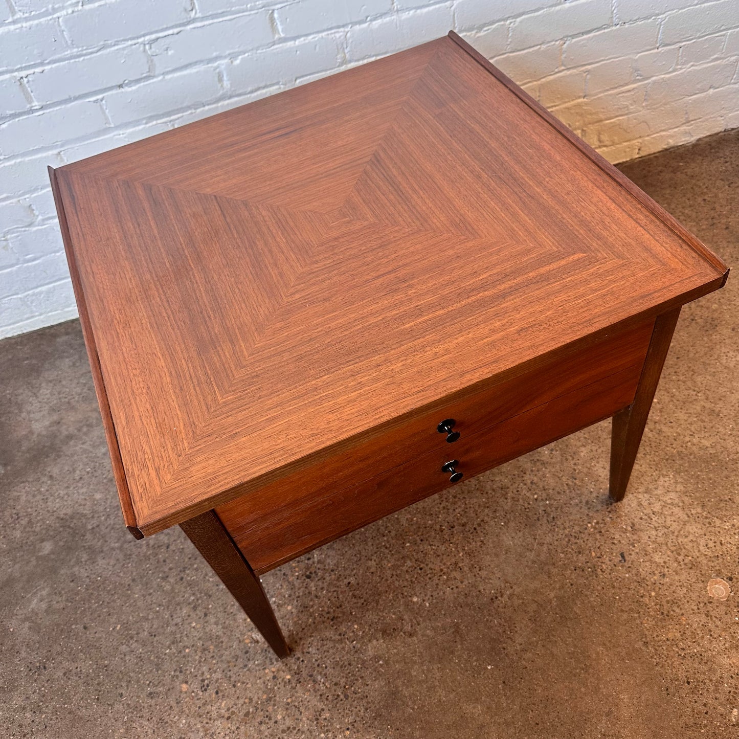 MARTINSVILLE LARGE ACCENT TABLE WITH DRAWER FEATURE