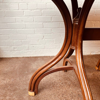 THONET BENTWOOD OVAL DINING TABLE FROM EARLY 20TH CENTURY