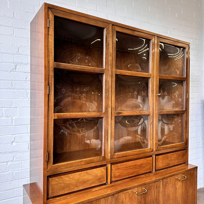 MARTINSVILLE BUBBLE GLASS HUTCH BY MERTON GERSHUN