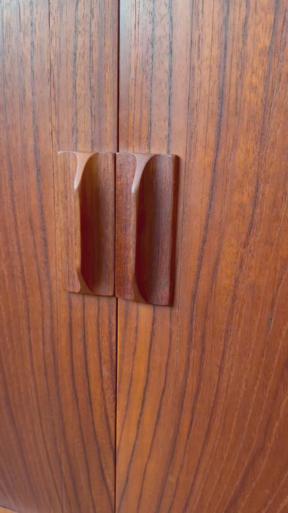 SVEND AAGE LARSEN FOR FAARUP MOBELFABRIK MID CENTURY TEAK TAMBOUR DOOR CREDENZA