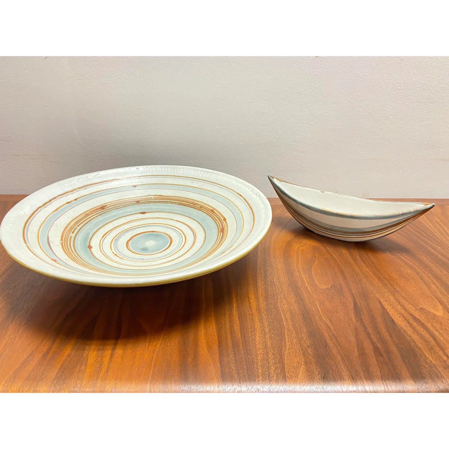 FONG CHOW'S 1950S "GULFSTREAM" PLATE & CANOE BOWL FOR GLIDDEN POTTERY