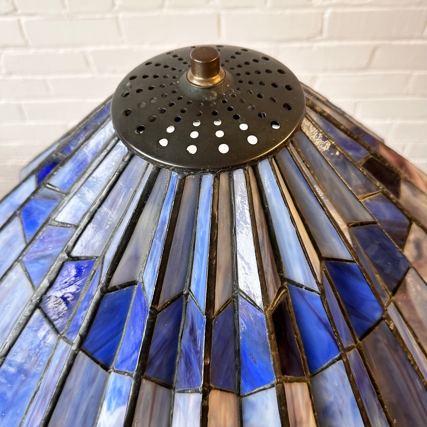 ART DECO ACCORDIAN STYLE BLUE STAINED GLASS TABLE LAMP