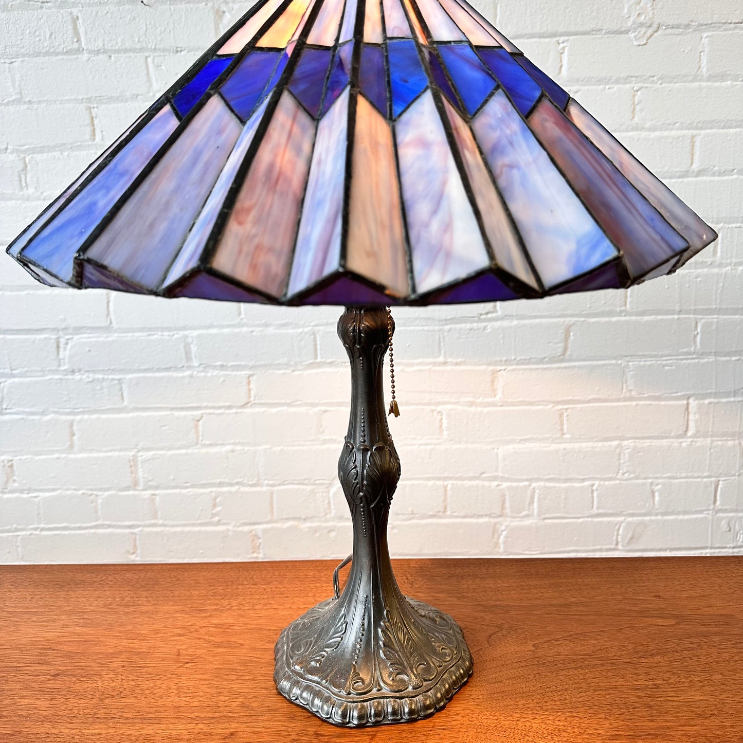 ART DECO ACCORDIAN STYLE BLUE STAINED GLASS TABLE LAMP