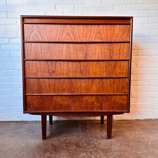 DANISH TEAK CHEST WITH 5 DRAWERS