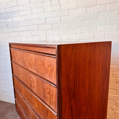 DANISH TEAK CHEST WITH 5 DRAWERS