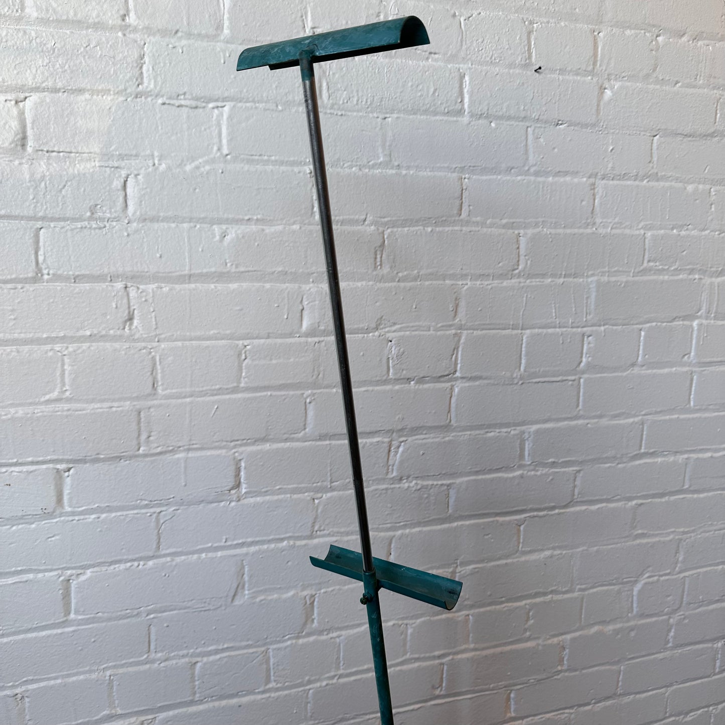 CURTIS JERE ADJUSTABLE METAL PICTURE STAND (SIGNED 1988)